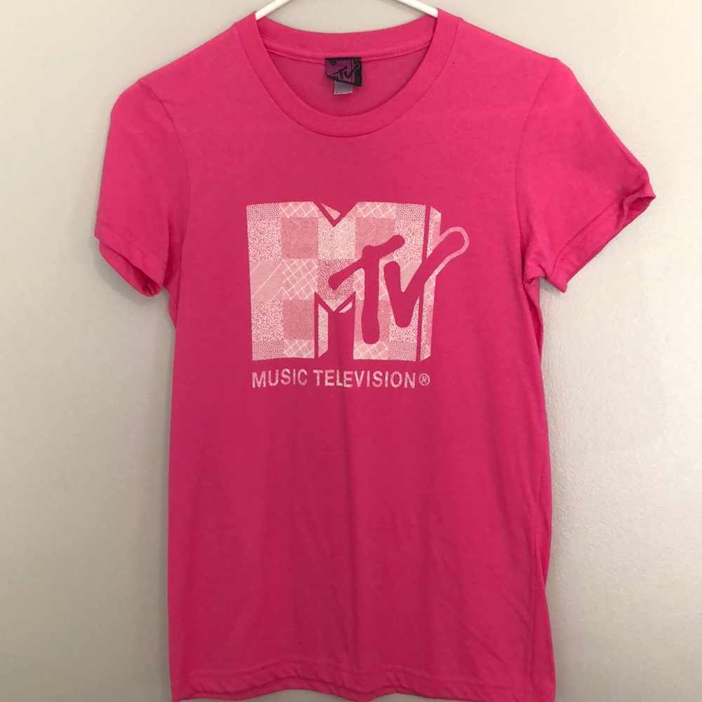 Pink MTV tee. Small